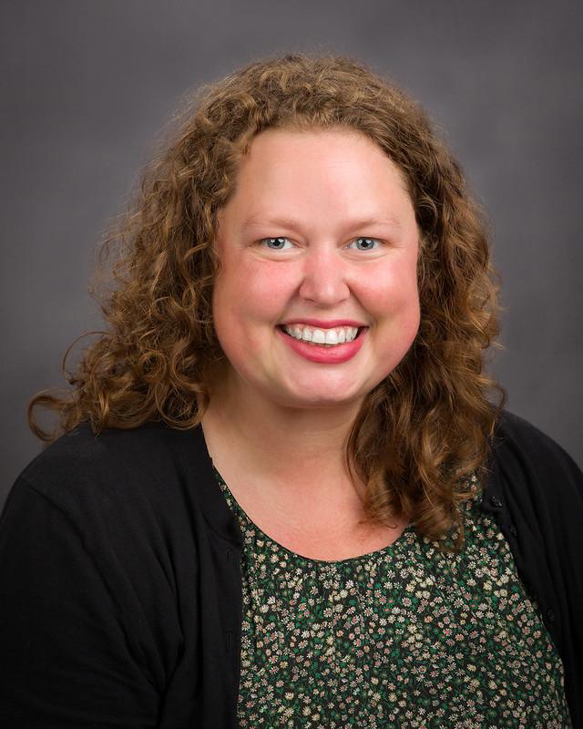 Headshot of Heidi Fahning.
